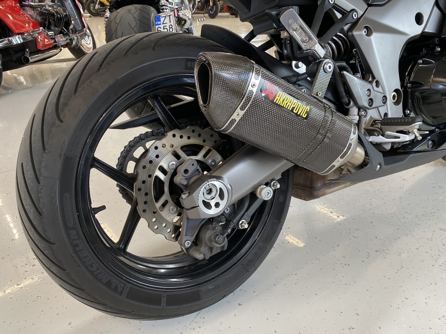 Kawasaki - Z - 1000 SX // Suomi-pyörä / Akrapovic / Huoltokirja // - Moottoripyörä