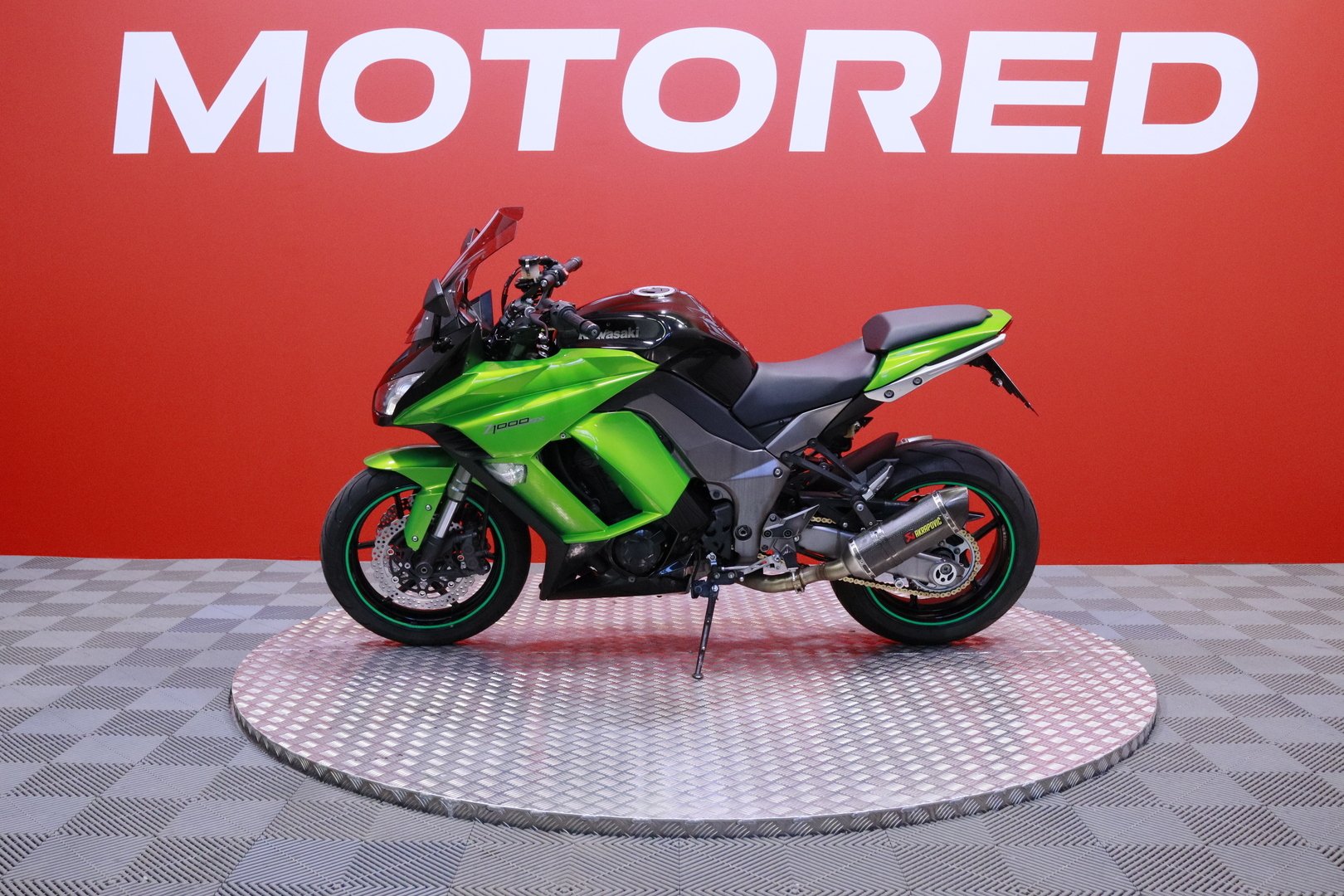 Kawasaki - Z - 1000 SX // Suomi-pyörä / Huoltokirja / Akrapovic / Juuri saapunut! // - Moottoripyörä