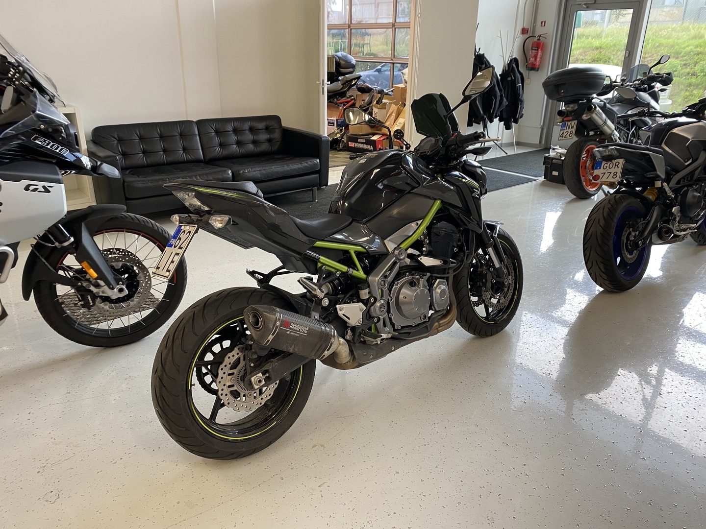 Kawasaki - Z - 900 // Juuri saapunut / Yoshimura Slipari / Suomi-Pyörä / Kahvalämppärit / Kotiinkuljetus // - Moottoripyörä