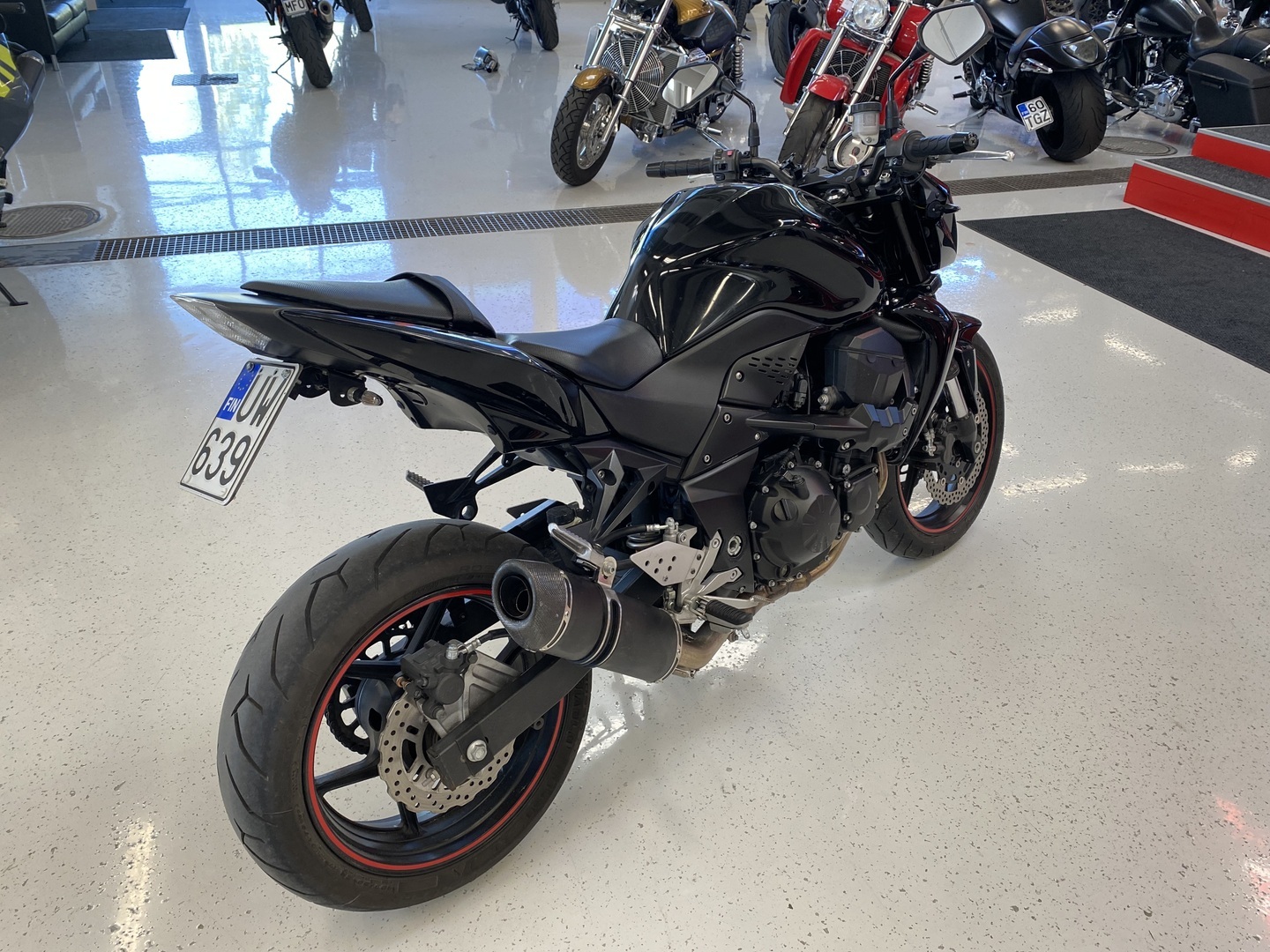 Kawasaki - Z - 750 // Juuri saapunut! / Vähän ajettu! / Suomipyörä / Siistikuntoinen / Slipari // - Moottoripyörä