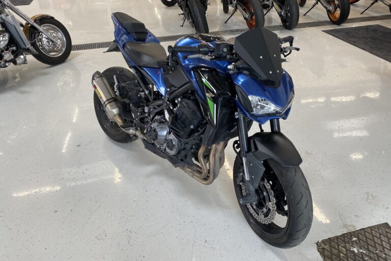 Kawasaki - Z - 900 // Juuri saapunut / Suomi-pyörä / ABS / Akrapovic // - Moottoripyörä