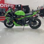 Kawasaki - ZX-6R - KRT Edition // Takuu! / Akrapovic / TFT / KTRC / Shifter / Showa / LED // - Moottoripyörä