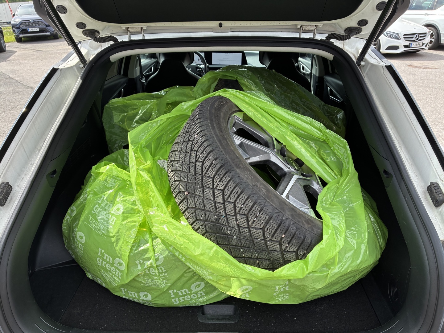 Kia - EV6 - RWD 77 kWh 229 hv - Maastoauto
