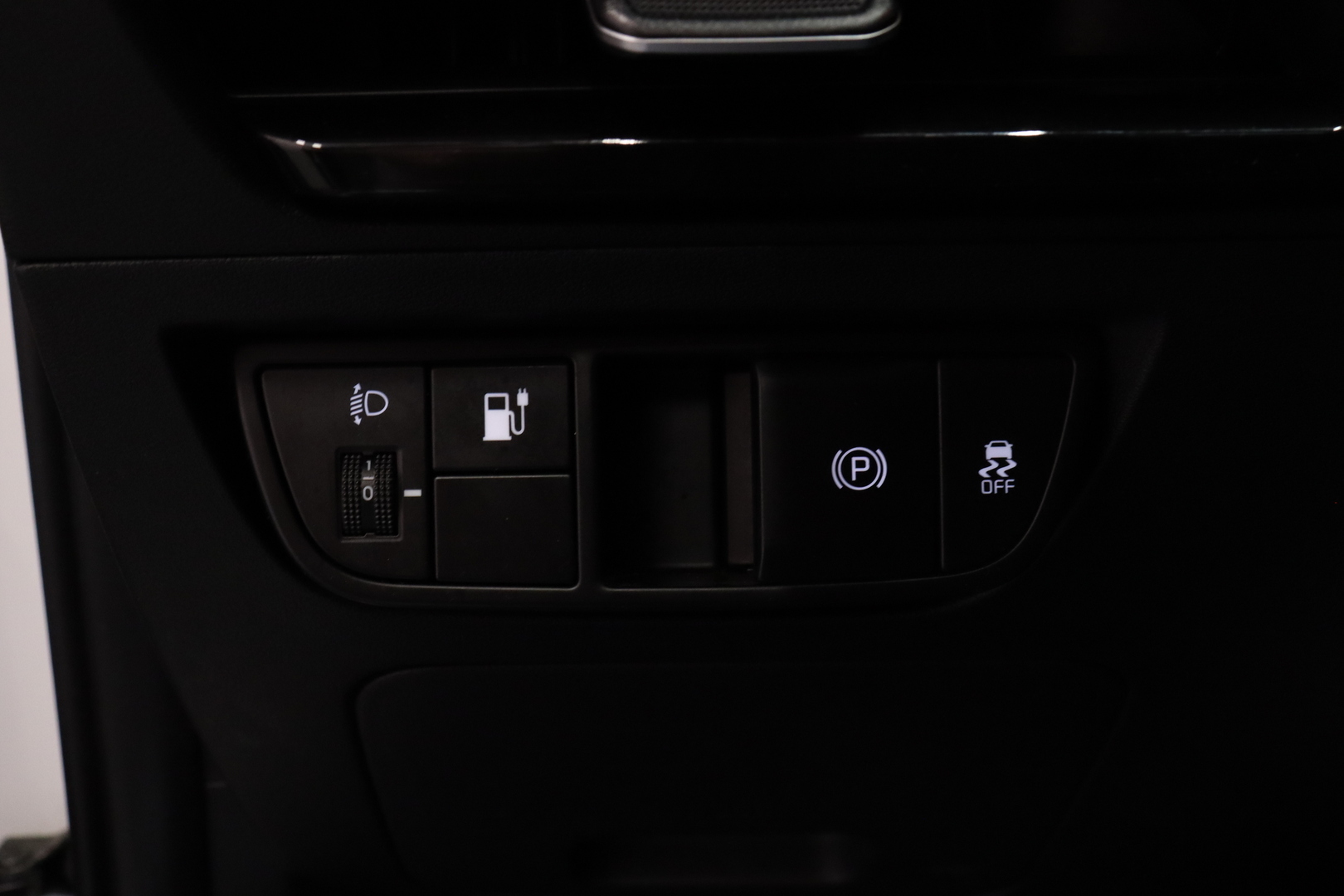 Kia - EV6 - RWD 77kWh 229 hv // Merkkihuollettu Suomi-auto / ACC / Kamera / Ratinlämmitin / Lämpöpumppu / Navi / LED / CarPlay - Maastoauto