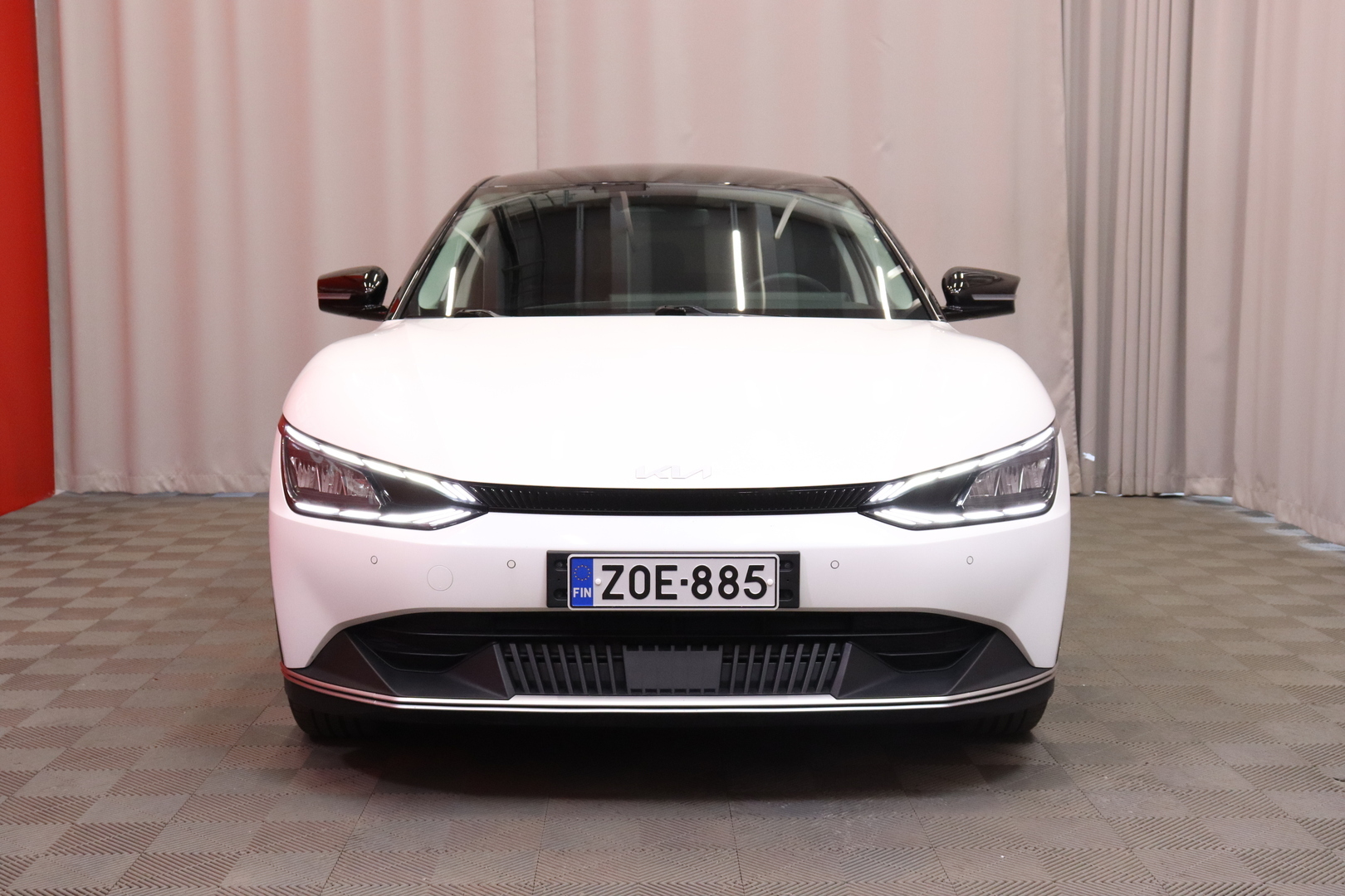 Kia - EV6 - RWD 77kWh 229 hv // Merkkihuollettu Suomi-auto / ACC / Kamera / Ratinlämmitin / Lämpöpumppu / Navi / LED / CarPlay - Maastoauto
