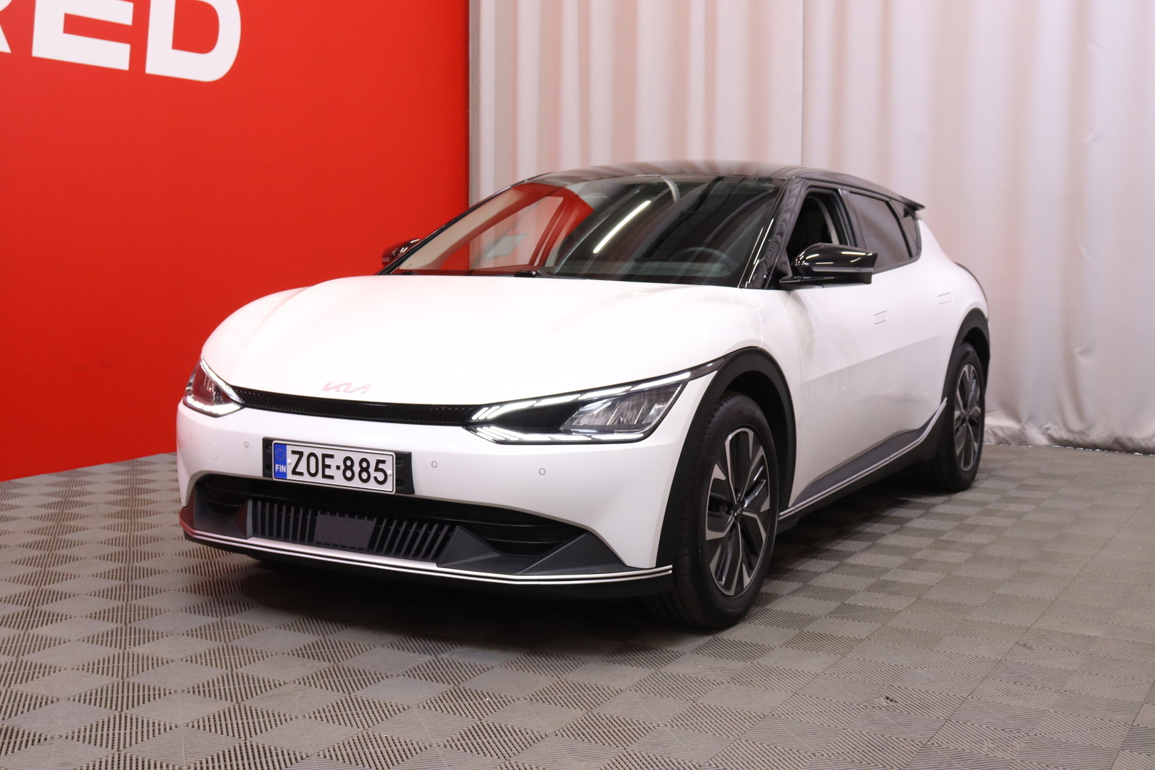 Kia - EV6 - RWD 77kWh 229 hv // Merkkihuollettu Suomi-auto / ACC / Kamera / Ratinlämmitin / Lämpöpumppu / Navi / LED / CarPlay - Maastoauto