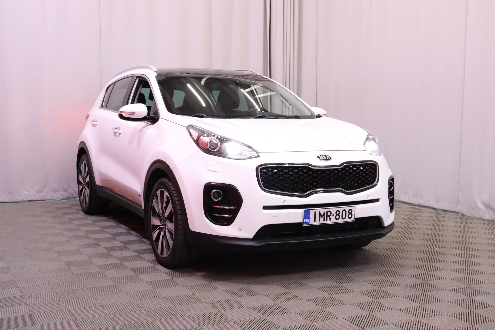 Kia - Sportage - 2,0 AWD CRDi Business Premium A/T 185 hv // Suomi-Auto / JBL / Koukku / Panoraama / Kaistavahti / Xenon / Vakkari // - Maastoauto