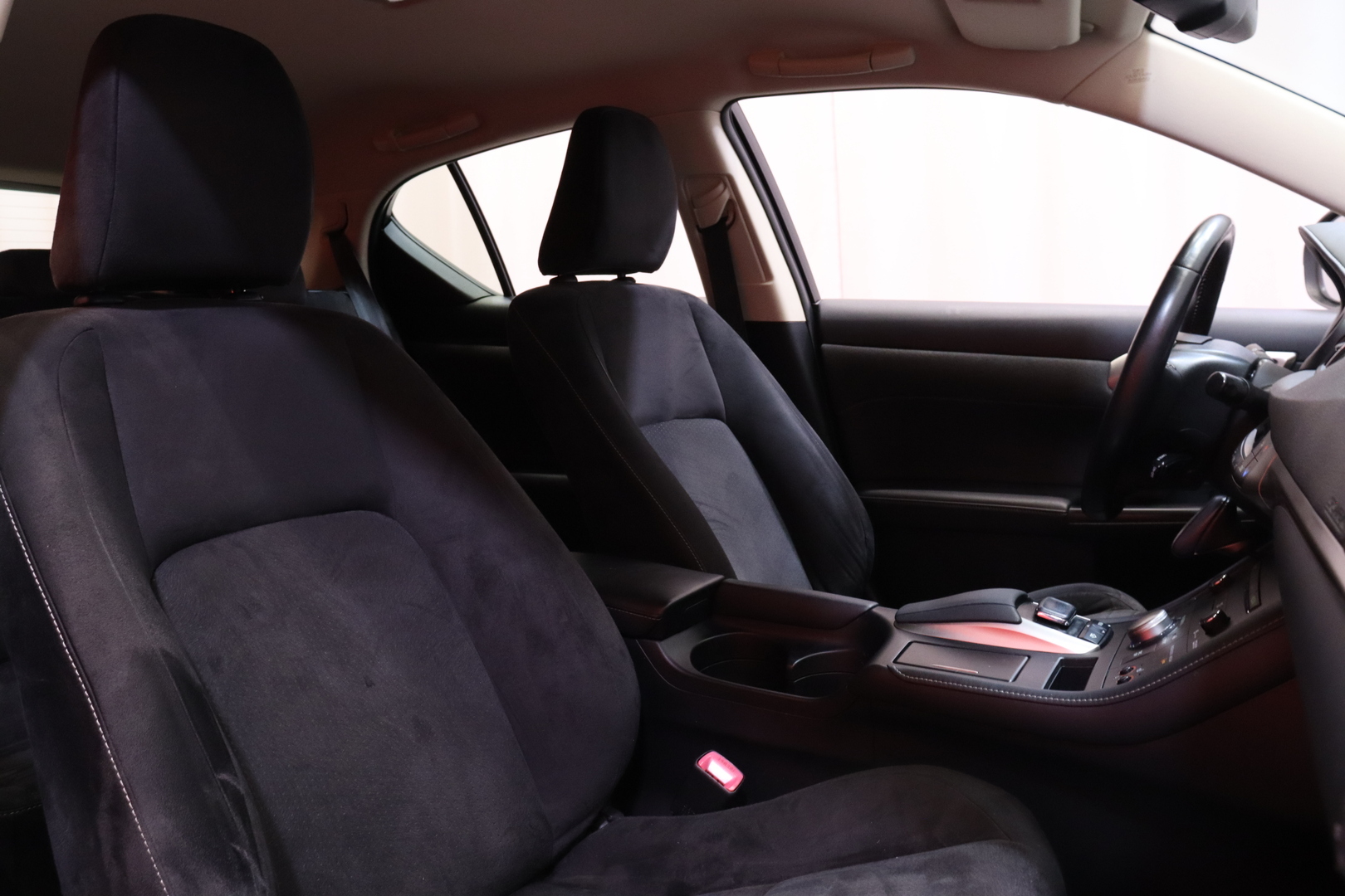 Lexus - CT - 1,8 200H Comfort // Navi / Kamera / Metalliväri / Lohko / Bluetooth// - Viistoperä