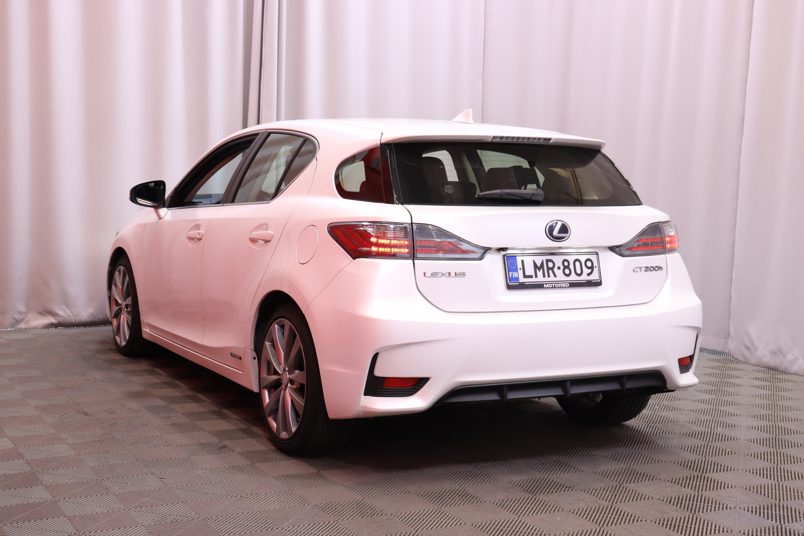 Lexus - CT - 1,8 200H Comfort // Navi / Kamera / Metalliväri / Lohko / Bluetooth// - Viistoperä
