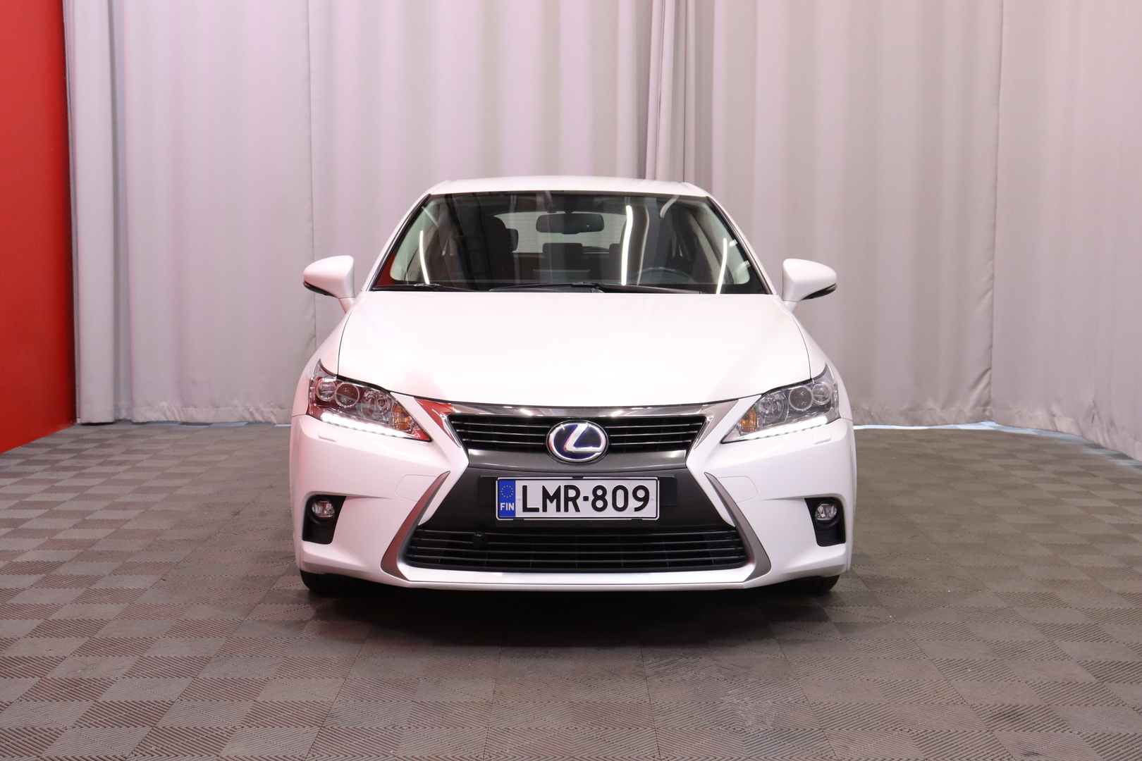 Lexus - CT - 1,8 200H Comfort // Navi / Kamera / Metalliväri / Lohko / Bluetooth// - Viistoperä