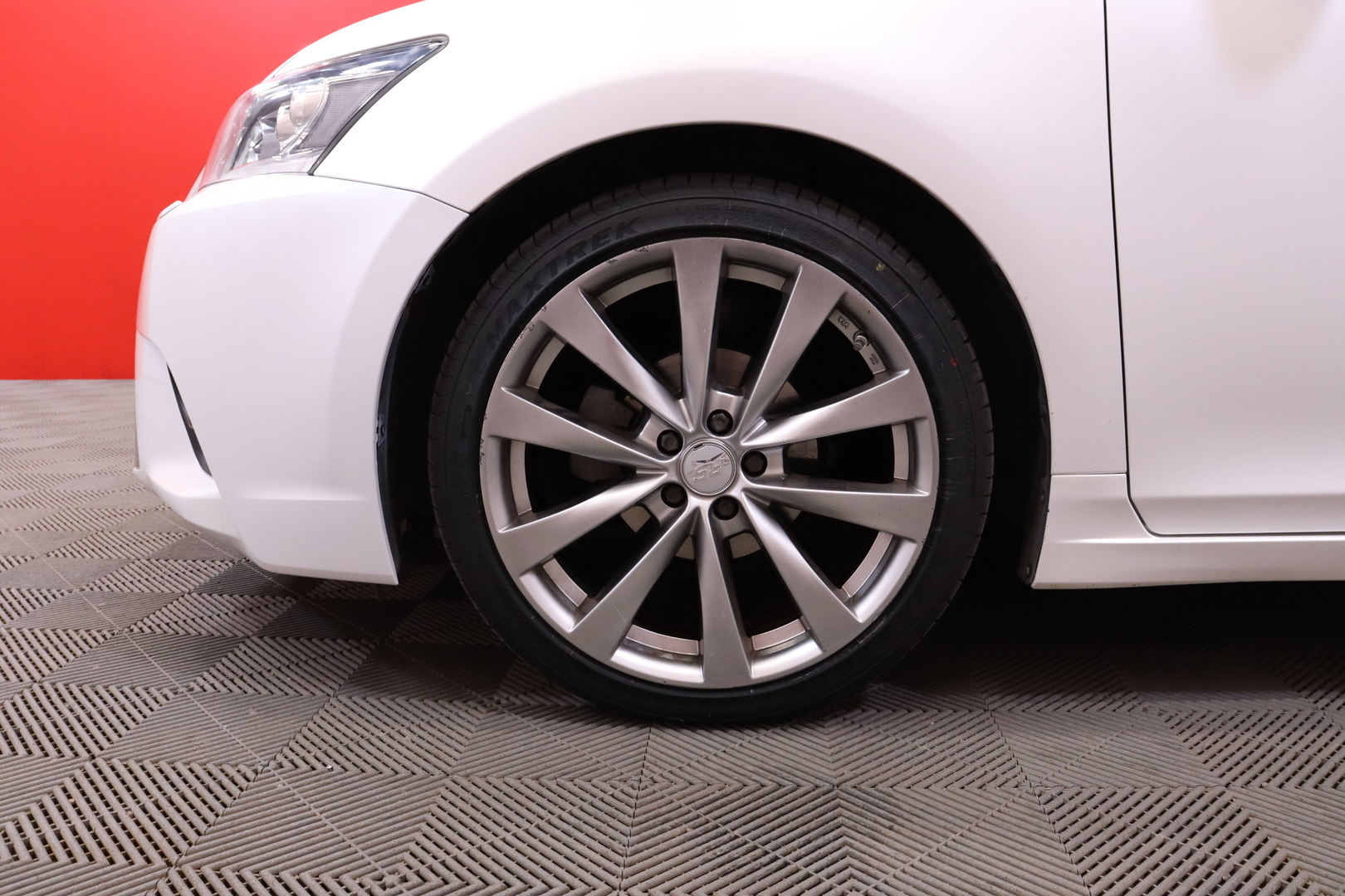 Lexus - CT - 1,8 200H Comfort // Navi / Kamera / Metalliväri / Lohko / Bluetooth// - Viistoperä