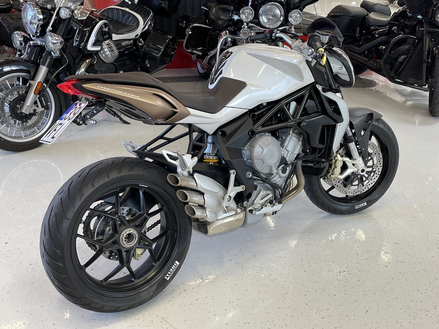 MV Agusta - BRUTALE - 675 // Juuri saapunut / Shifter / ABS // - Moottoripyörä