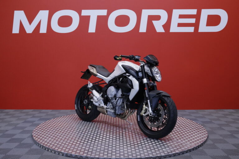 MV Agusta - BRUTALE - 675 // Juuri saapunut / Shifter / ABS // - Moottoripyörä