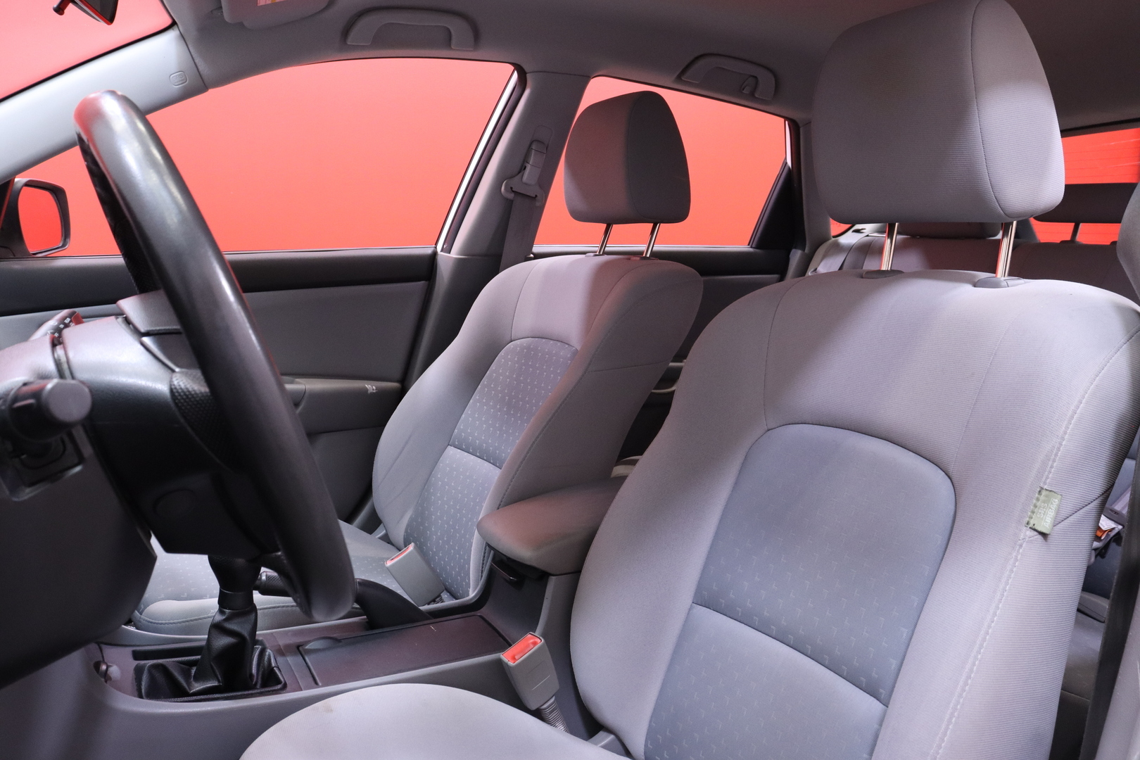 Mazda - Mazda3 - 1.3 / MYYDÄÄN HUUTOKAUPAT.COM // - Viistoperä