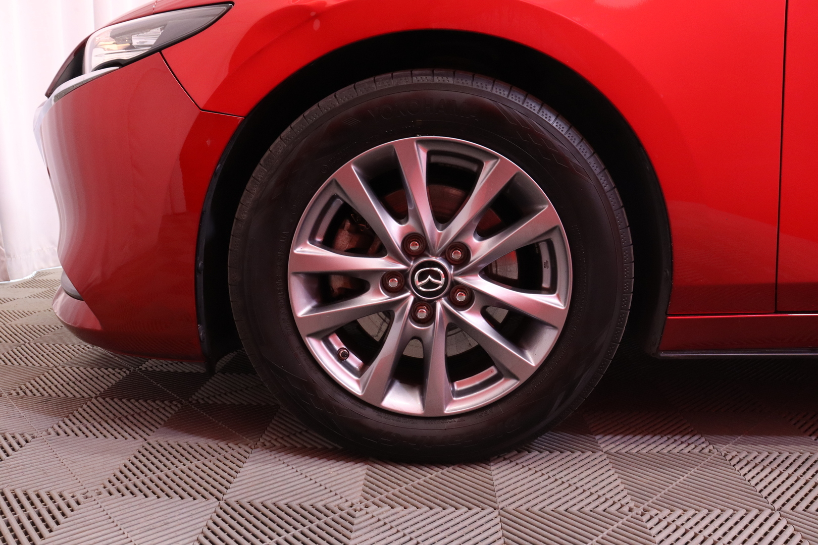 Mazda - Mazda3 - Sedan 2,0 (150hv) M Hybrid e-Skyactiv-G Vision Plus Business AT // 1.Om. Suomiauto / ACC / Kamera / HUD / Navi // - Sedan