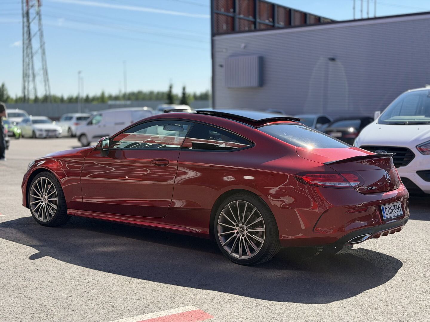 Mercedes-Benz - C - 250 Coupé AMG / Burmester / ILS / Panorama / Merkkihuollot / Kamera / Juuri saapunut! - Coupe