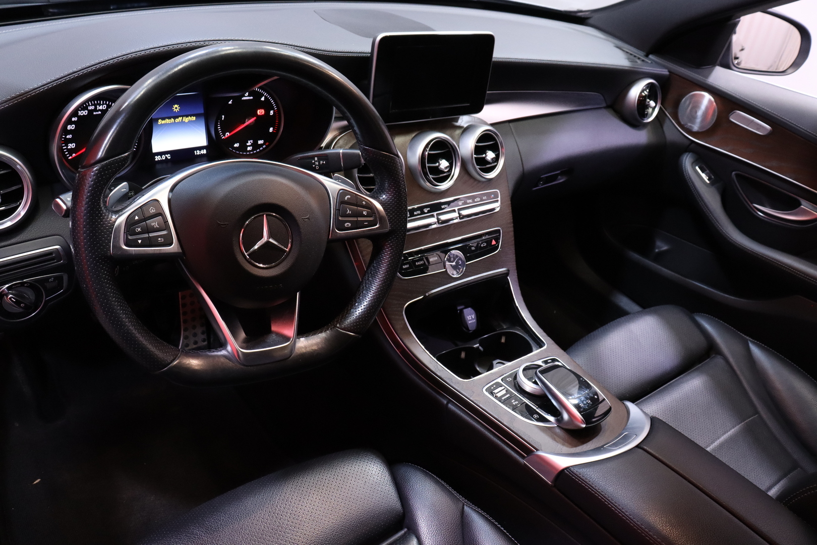 Mercedes-Benz - C - 200 d T A AMG Premium Edition // Burmester / Distronic Pro / Nahkapenkit / Bluetooth / Navi / LED // - Farmari