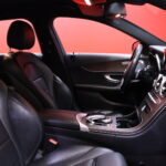 Mercedes-Benz - C - 200 d T A AMG Premium Edition // Burmester / Distronic Pro / Nahkapenkit / Bluetooth / Navi / LED // - Farmari