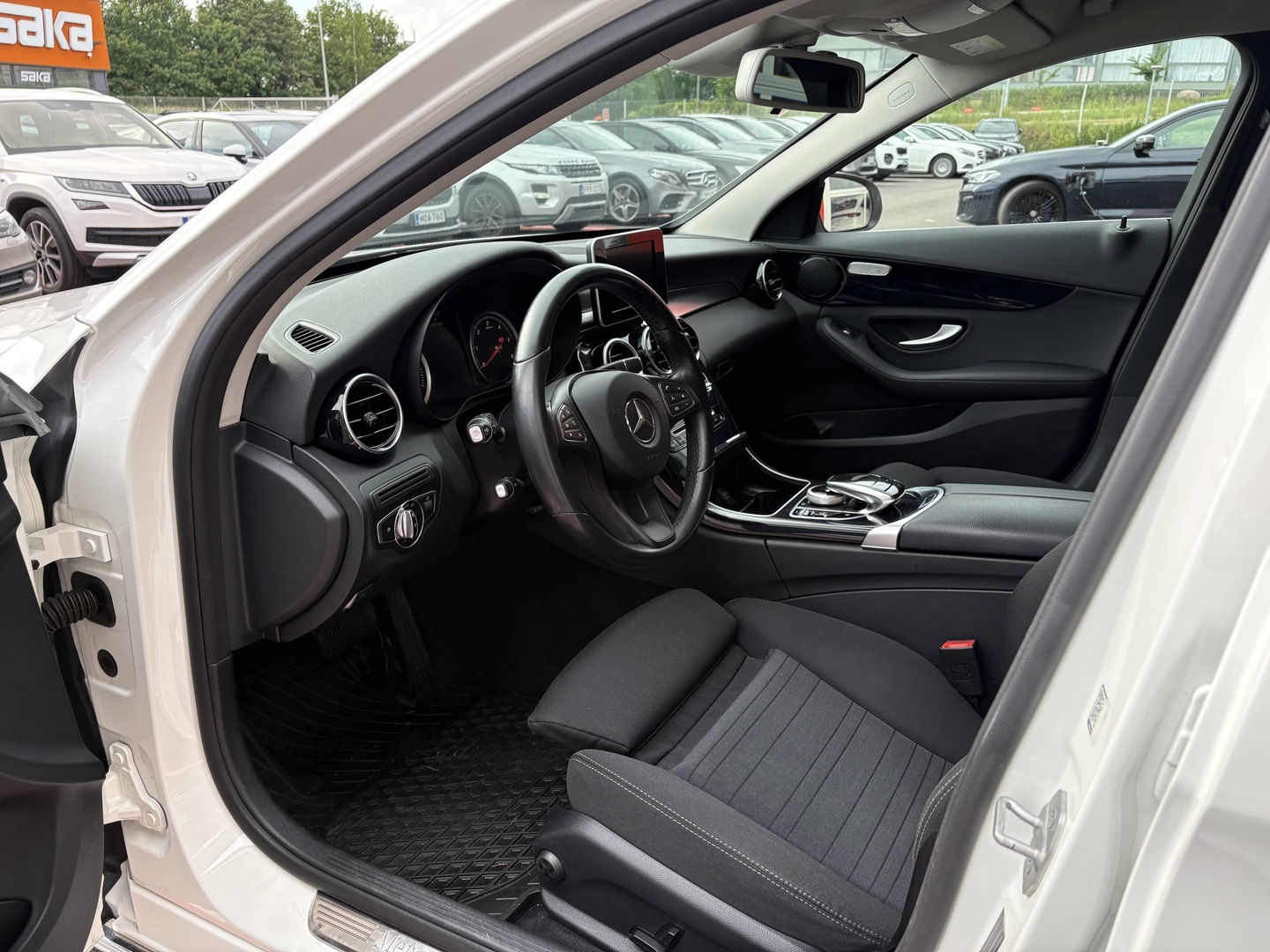 Mercedes-Benz - C - 200 BlueTec T A Premium Business **Suomi-auto / ILS-Led / Sporttipenkit / Vetokoukku** - Farmari