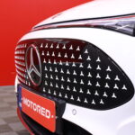 Mercedes-Benz - CLA - 350 4MATIC AMG Line // Matkustajan näyttö / Distronic / Burmester / HUD / Koukku / Panorama // - Sedan