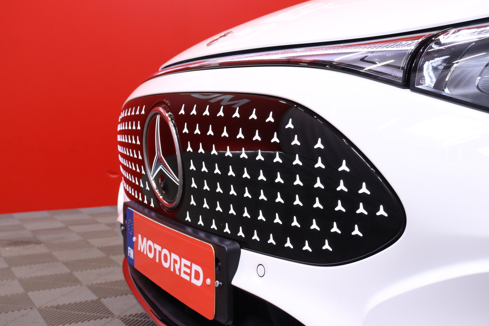Mercedes-Benz - CLA - 350 4MATIC AMG Line // Matkustajan näyttö / Distronic / Burmester / HUD / Koukku / Panorama // - Sedan