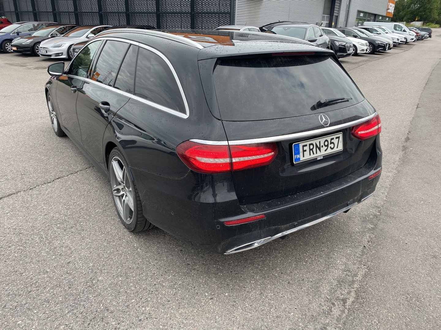Mercedes-Benz - E - 220 d 4Matic T A Premium Business AMG - Farmari