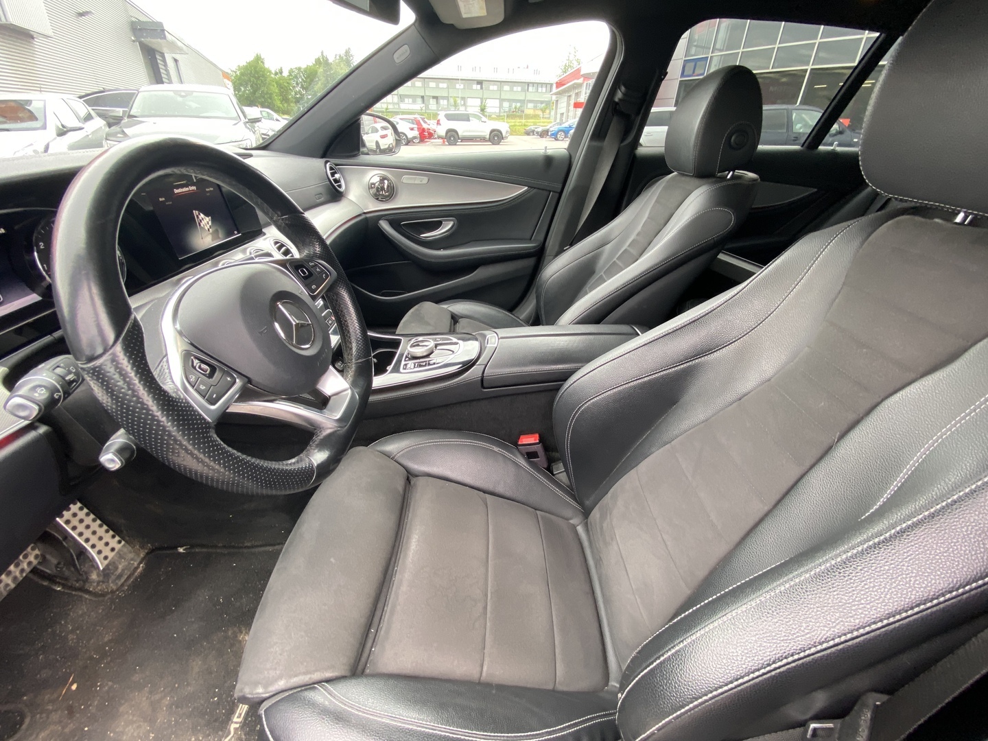 Mercedes-Benz - E - 220 d 4Matic T A Premium Business AMG - Farmari
