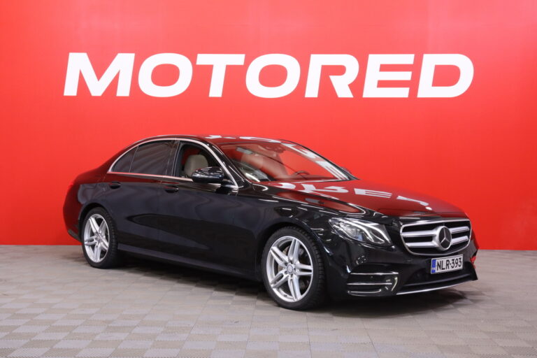 Mercedes-Benz - E - E 220 d Sedan - Sedan
