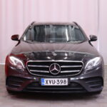 Mercedes-Benz - E - 220 d 4Matic T A Premium Business AMG // Webasto / Burmester / Multibeam / Kamera / Koukku / Night paketti - Farmari
