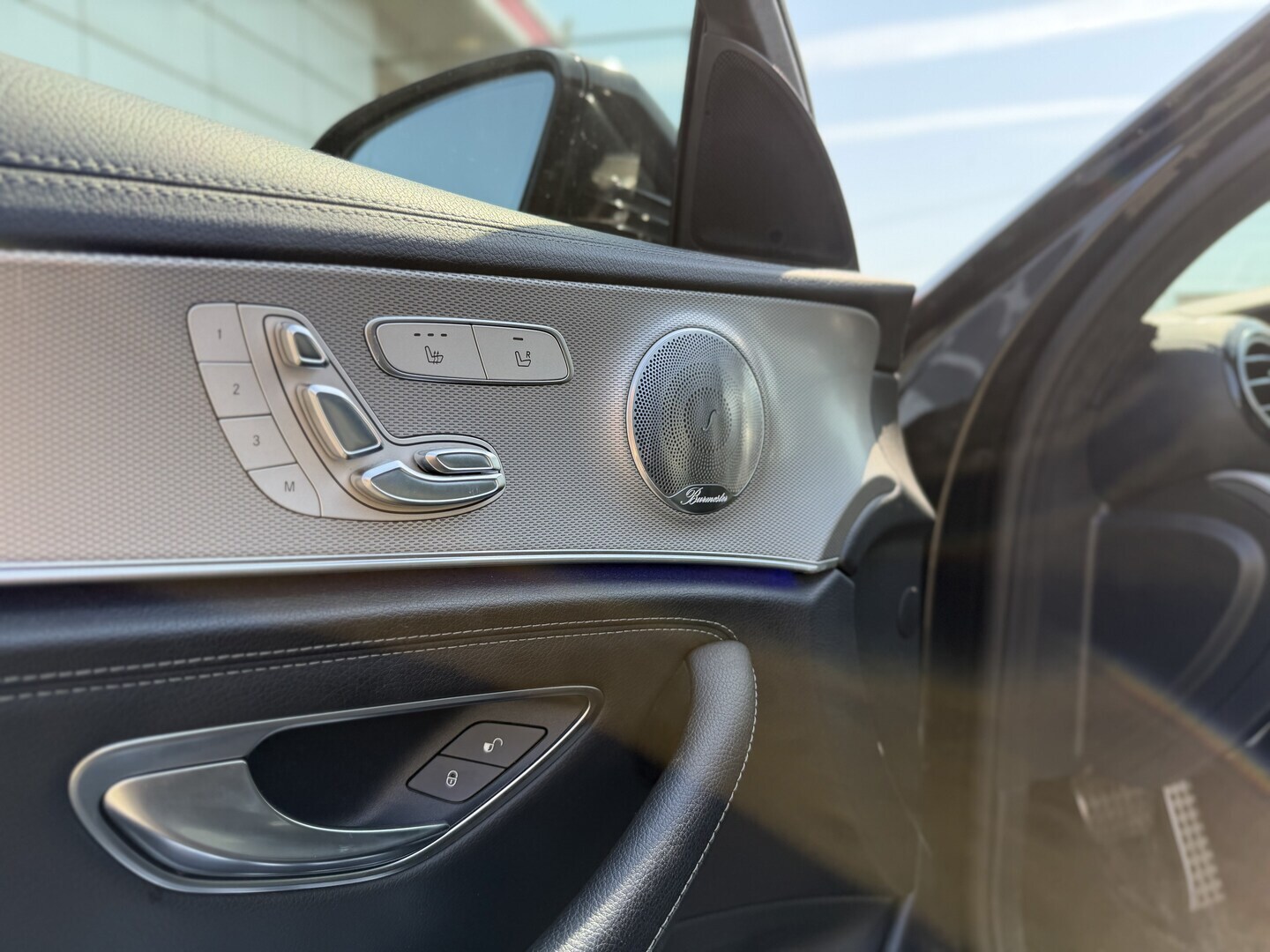 Mercedes-Benz - E - 350 d Sedan AMG / Distronic / Multibeam / Burmester / Panoraama / Muistinahat / Airmatic / 360° / Imuovet / Widescreen - Sedan