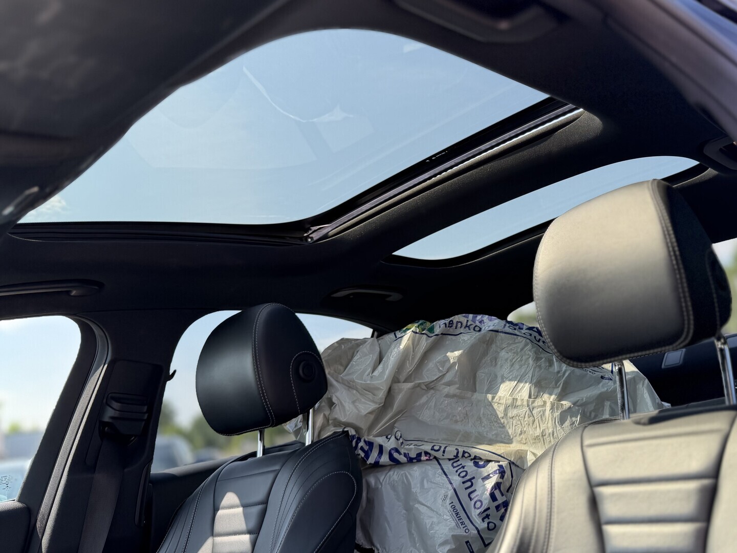 Mercedes-Benz - E - 350 d Sedan AMG / Distronic / Multibeam / Burmester / Panoraama / Muistinahat / Airmatic / 360° / Imuovet / Widescreen - Sedan
