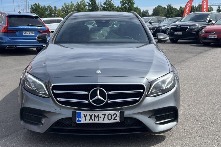 Mercedes-Benz E