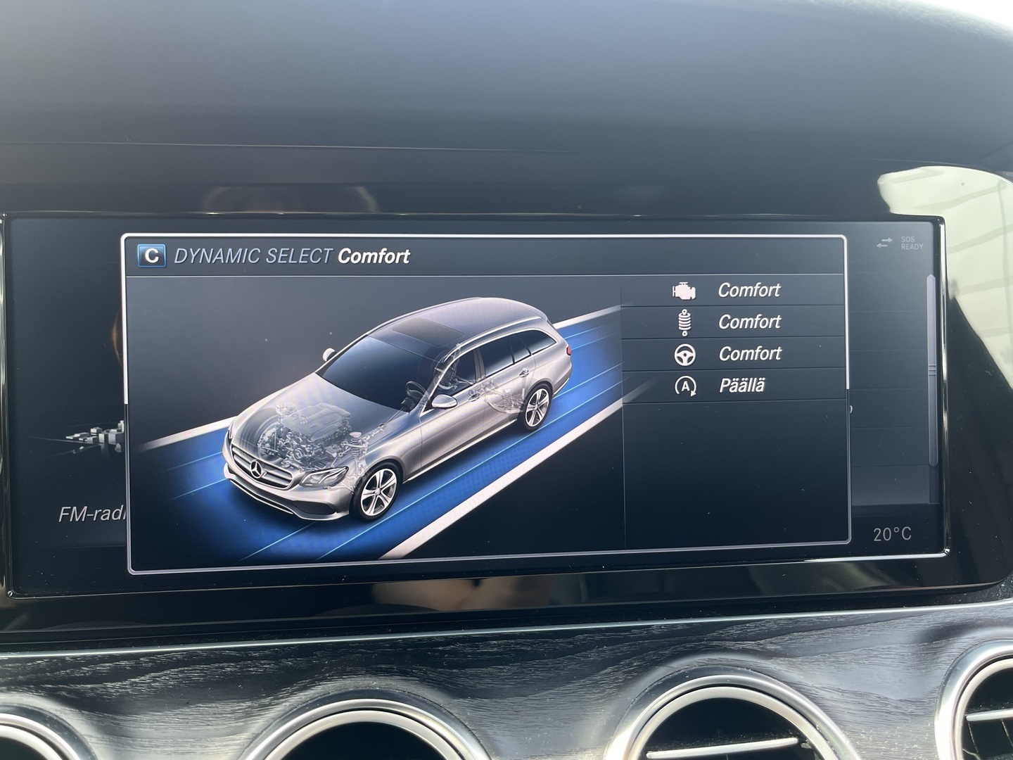 Mercedes-Benz - E - 220 d AMG / Multibeam / Burmester / 360° / Webasto / Keyless / Panoraama / Night paketti / Juuri saapunut! - Farmari