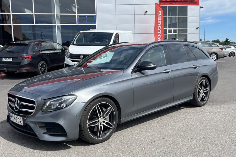 Mercedes-Benz - E - 220 d AMG / Multibeam / Burmester / 360° / Webasto / Keyless / Panoraama / Night paketti / Juuri saapunut! - Farmari