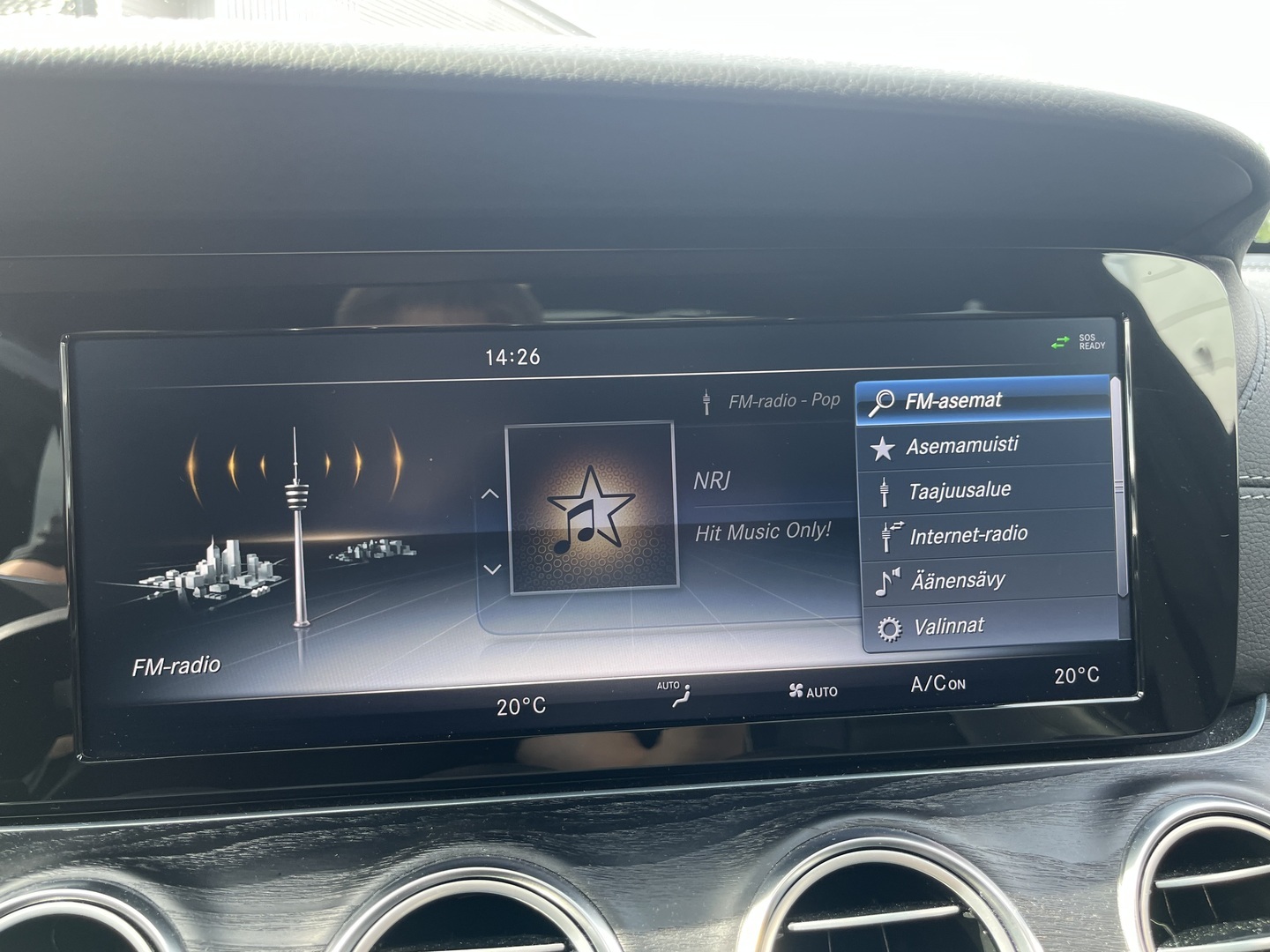 Mercedes-Benz - E - 220 d AMG / Multibeam / Burmester / 360° / Webasto / Keyless / Panoraama / Night paketti / Juuri saapunut! - Farmari