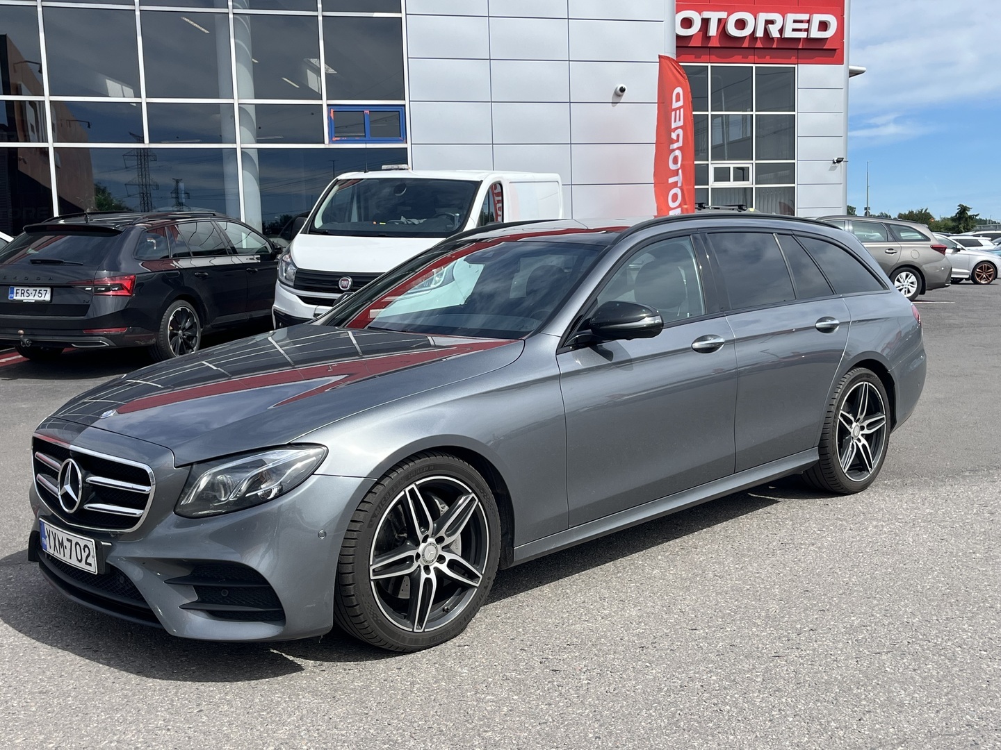Mercedes-Benz - E - 220 d AMG / Multibeam / Burmester / 360° / Webasto / Keyless / Panoraama / Night paketti / Juuri saapunut! - Farmari