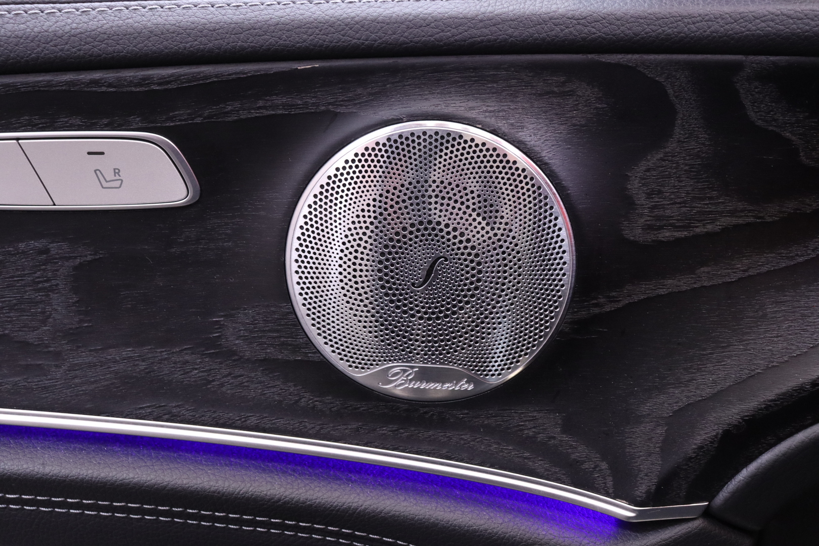 Mercedes-Benz - E - 220 d AMG / Multibeam / Burmester / 360° / Webasto / Keyless / Panoraama / Night paketti / CarPlay / IHC+ / Navi - Farmari