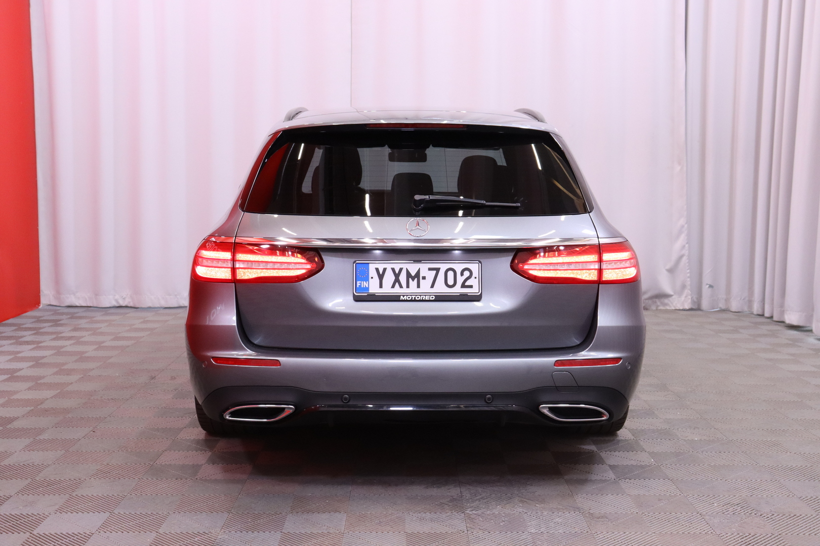 Mercedes-Benz - E - 220 d AMG / Multibeam / Burmester / 360° / Webasto / Keyless / Panoraama / Night paketti / CarPlay / IHC+ / Navi - Farmari