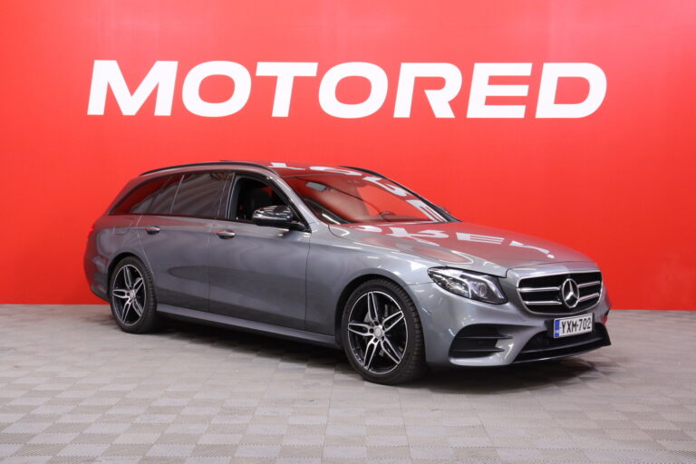 Mercedes-Benz - E - 220 d AMG / Multibeam / Burmester / 360° / Webasto / Keyless / Panoraama / Night paketti / CarPlay / IHC+ / Navi - Farmari