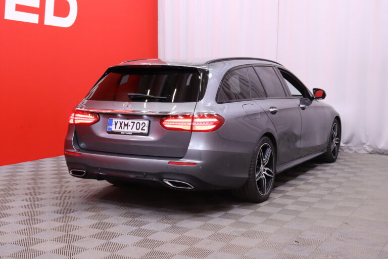 Mercedes-Benz E