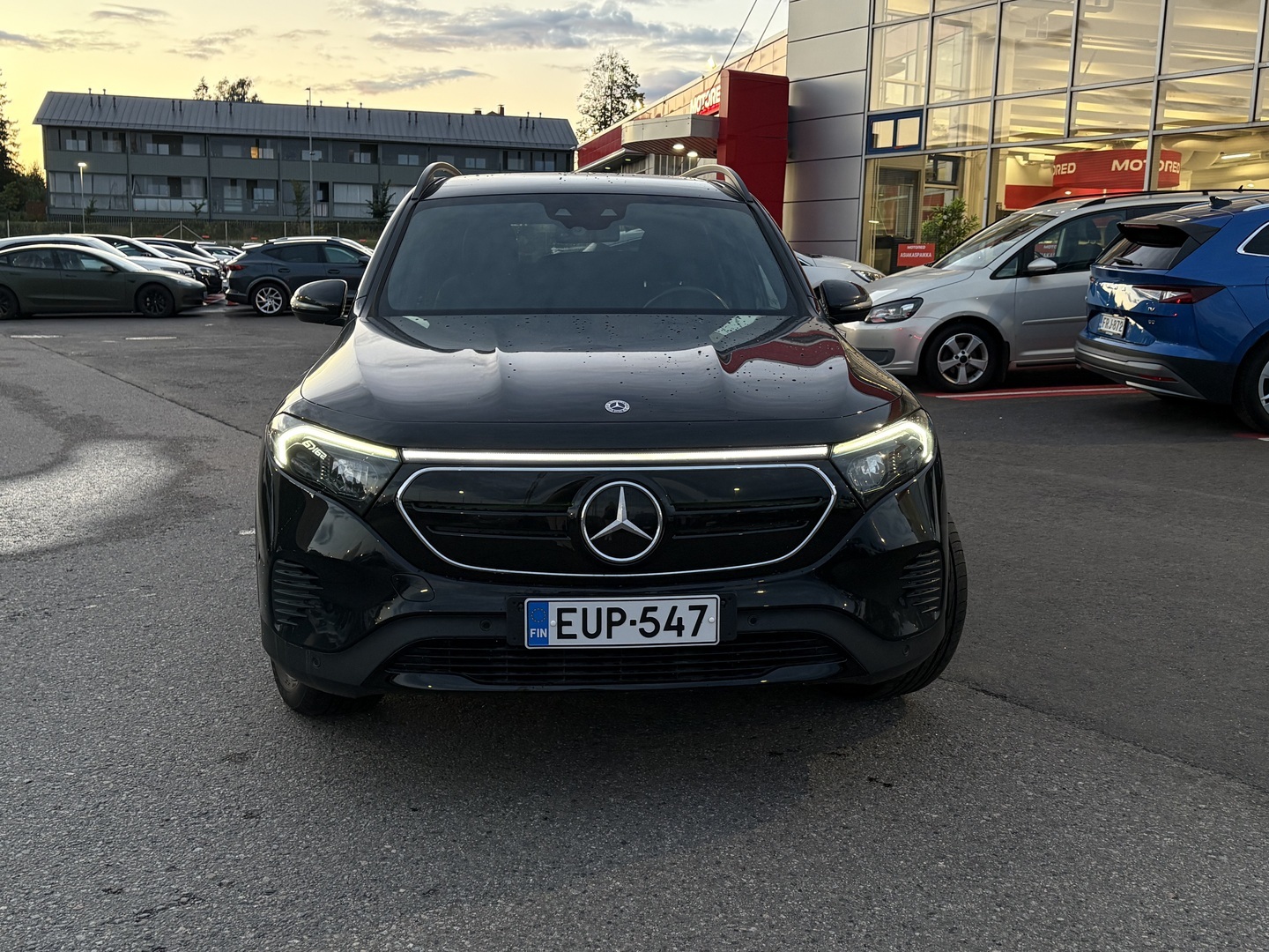 Mercedes-Benz - EQB - 300 4MATIC Business - Maastoauto