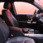 Mercedes-Benz - EQB - // 1.om Suomi-auto / 7p / Distronic+ / Muistipenkit / Navi / LED // - Maastoauto