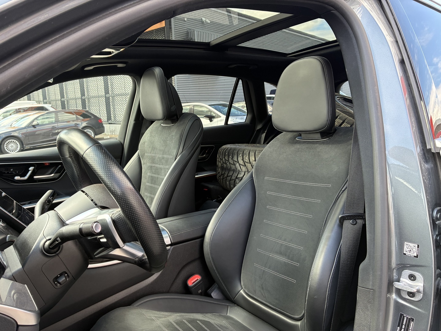 Mercedes-Benz - GLC - 300 e 4MATIC A AMG Edition - Maastoauto