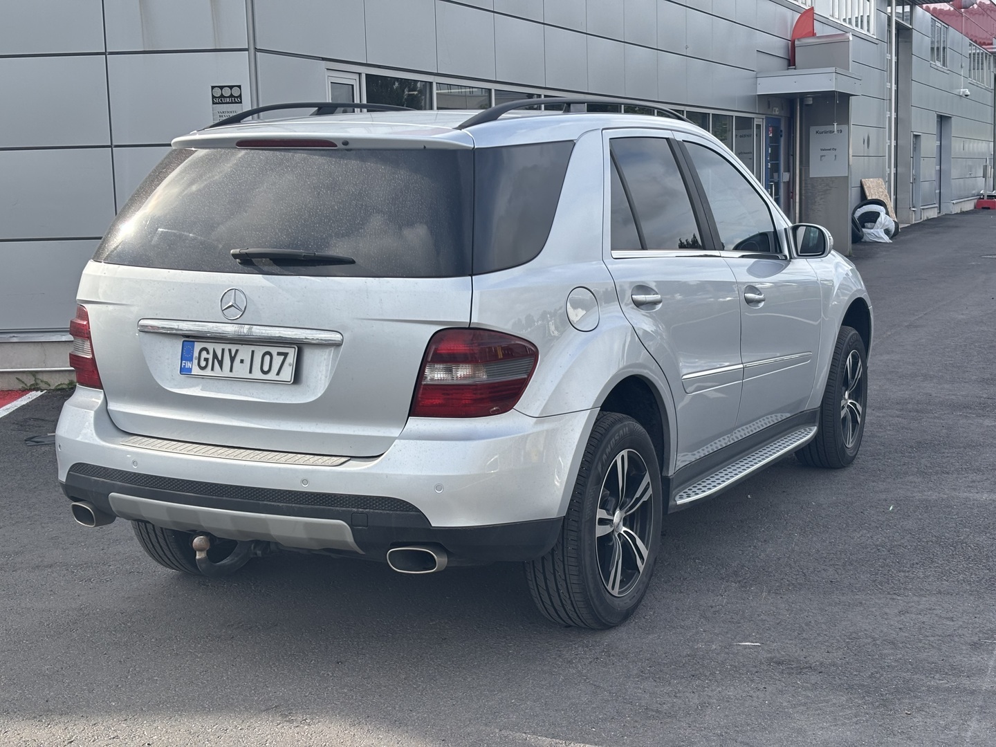Mercedes-Benz - ML - ML 320 CDI 4MATIC Farmari (AC) 4ov 2987cm3 A - Farmari