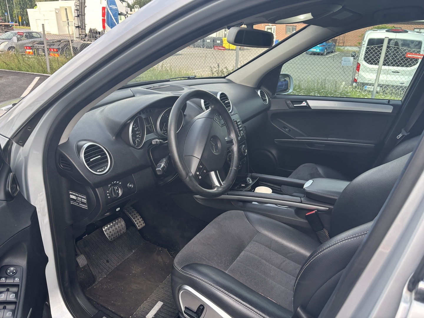 Mercedes-Benz - ML - ML 320 CDI 4MATIC Farmari (AC) 4ov 2987cm3 A - Farmari