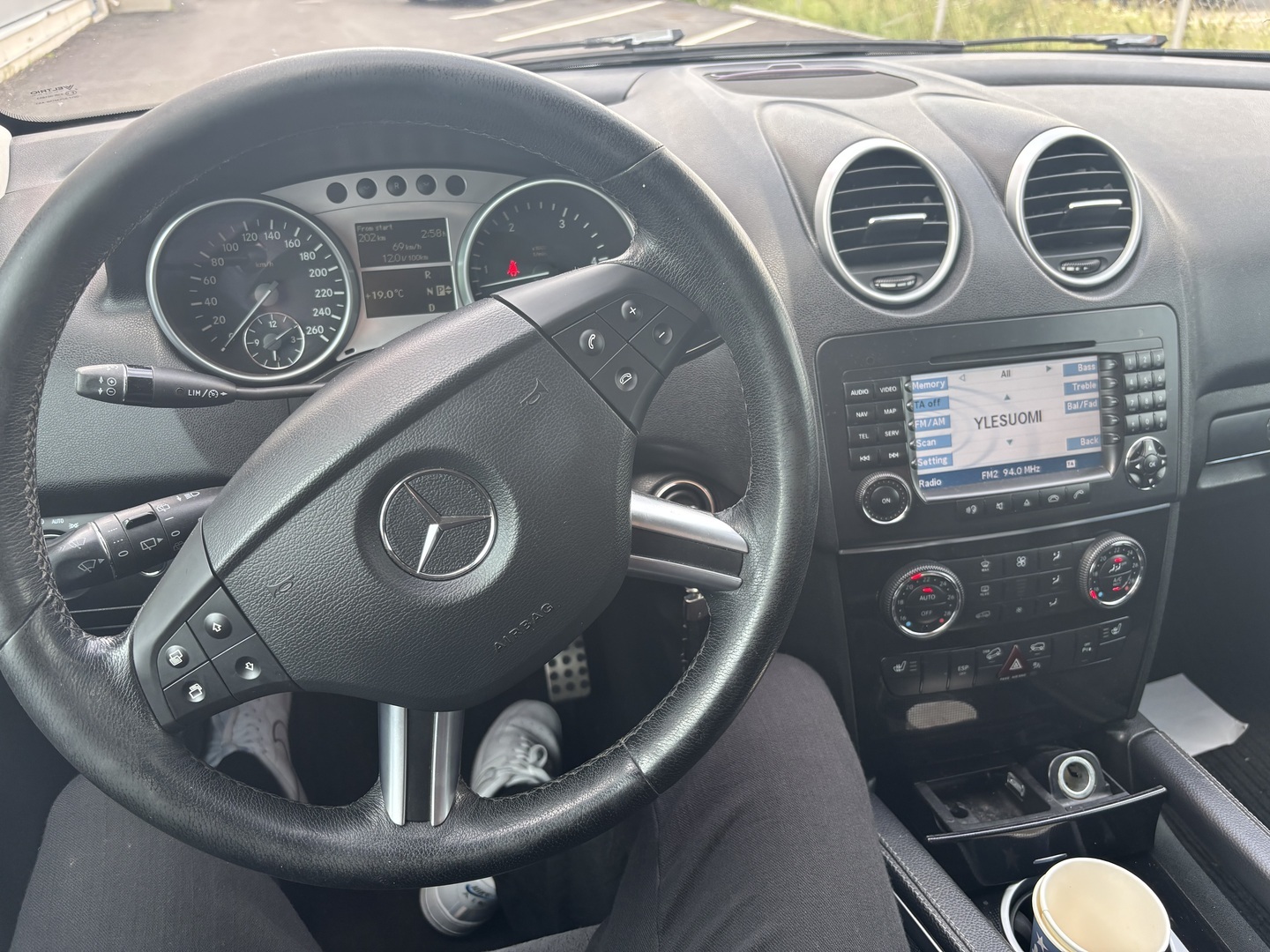 Mercedes-Benz - ML - ML 320 CDI 4MATIC Farmari (AC) 4ov 2987cm3 A - Farmari