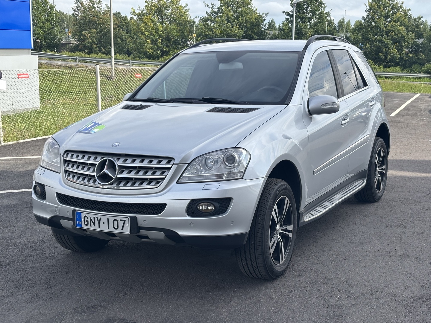 Mercedes-Benz - ML - ML 320 CDI 4MATIC Farmari (AC) 4ov 2987cm3 A - Farmari
