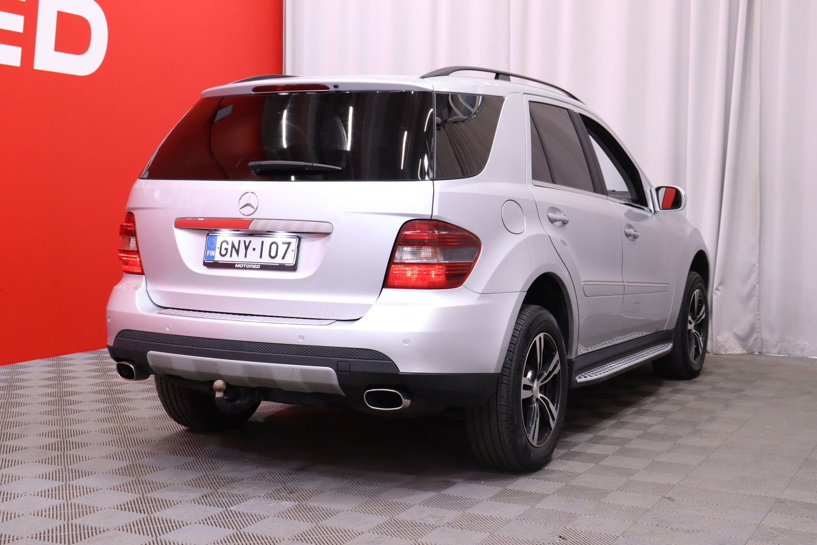 Mercedes-Benz - ML - ML 320 CDI 4MATIC Farmari (AC) 4ov 2987cm3 A // Bi-Xenon / Vetokoukku, Vakkari // - Farmari