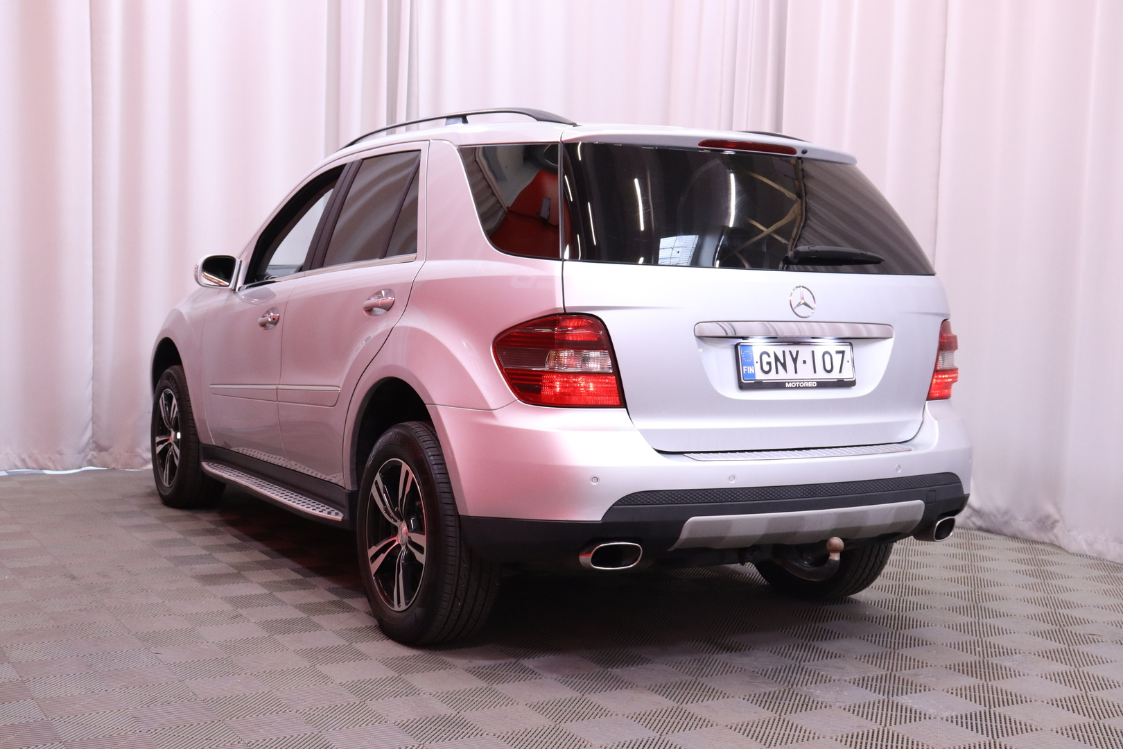 Mercedes-Benz - ML - ML 320 CDI 4MATIC Farmari (AC) 4ov 2987cm3 A // Bi-Xenon / Vetokoukku, Vakkari // - Farmari