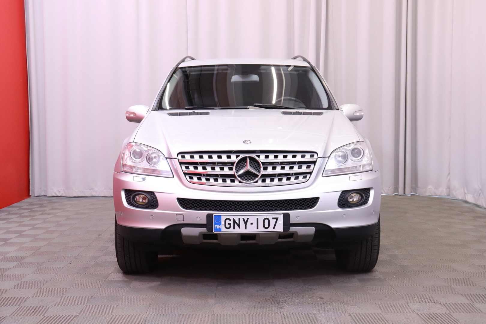 Mercedes-Benz - ML - ML 320 CDI 4MATIC Farmari (AC) 4ov 2987cm3 A // Bi-Xenon / Vetokoukku, Vakkari // - Farmari